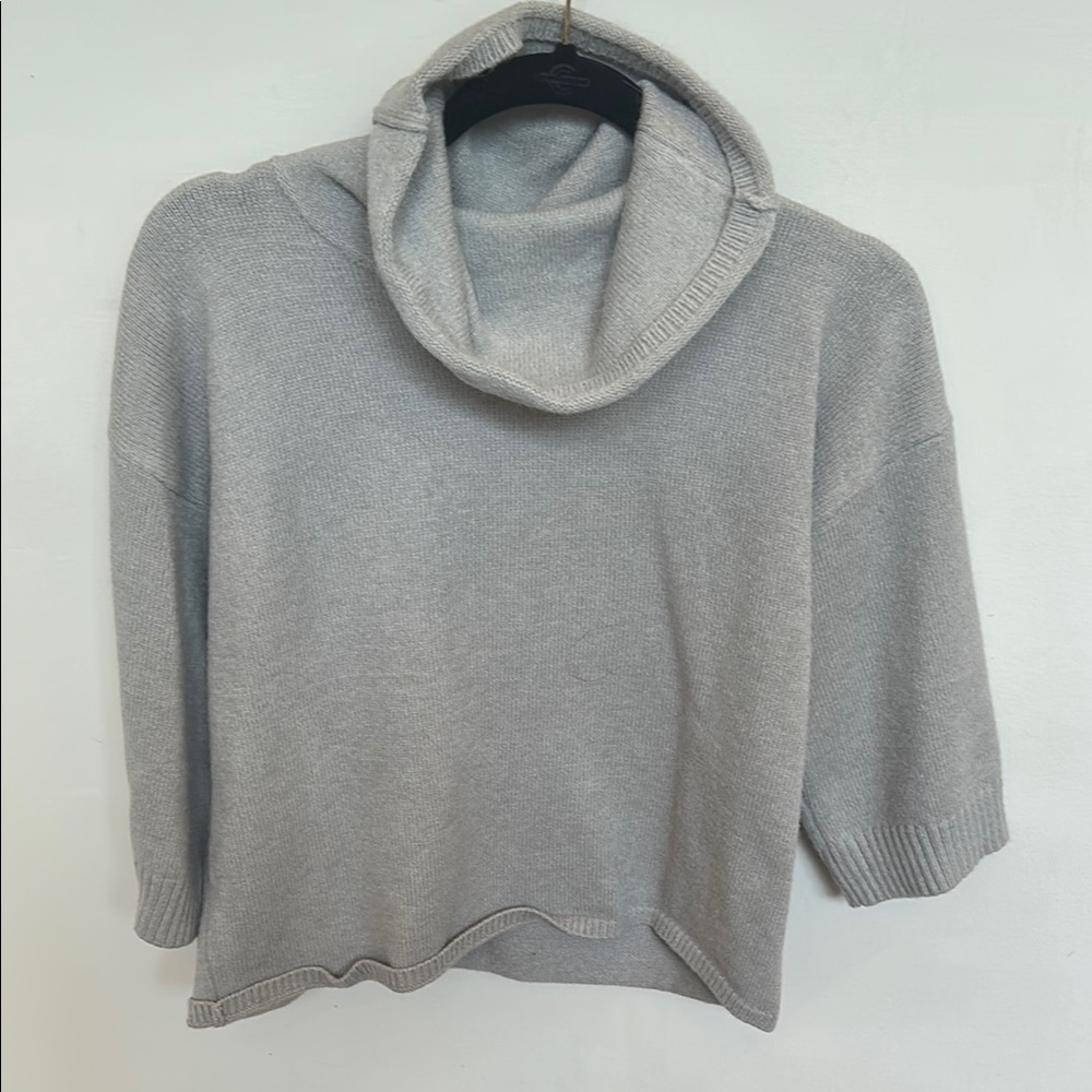 BB Dakota Gray Cowl Neck Sweater with Cropped Style